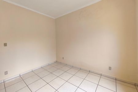 Casa à venda com 273m², 2 quartos e 3 vagas Casa à venda com 273m², 2 quartos e 3 vagasQuarto 2