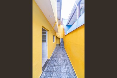 Casa para alugar com 97m², 2 quartos e 2 vagasCorredor e Quintal 