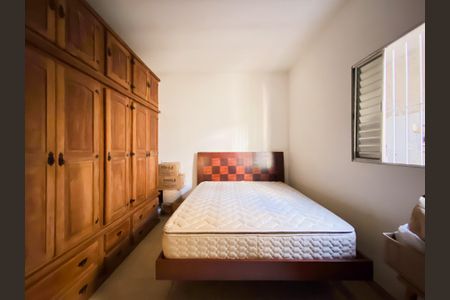 Casa à venda com 80m², 2 quartos e 2 vagas