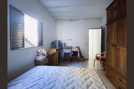 Casa à venda com 80m², 2 quartos e 2 vagas