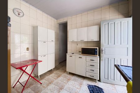 Casa à venda com 80m², 2 quartos e 2 vagas