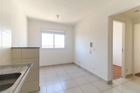 Apartamento à venda com 33m², 2 quartos e sem vaga Apartamento à venda com 33m², 2 quartos e sem vagaSala/Cozinha