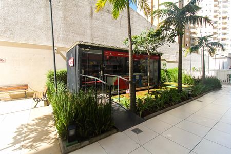 Apartamento à venda com 33m², 2 quartos e sem vaga Apartamento à venda com 33m², 2 quartos e sem vagaMini Mercado