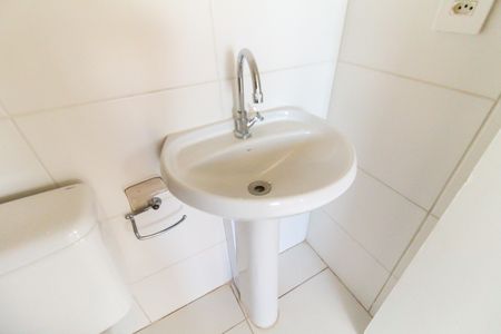 Apartamento à venda com 33m², 2 quartos e sem vaga Apartamento à venda com 33m², 2 quartos e sem vagaBanheiro