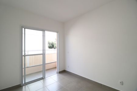 Sala de apartamento para alugar com 2 quartos, 55m² em Santa Mônica, Uberlândia
