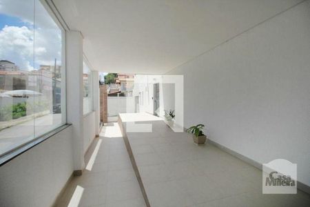 Apartamento à venda com 55m², 2 quartos e 1 vagaHall de entrada 