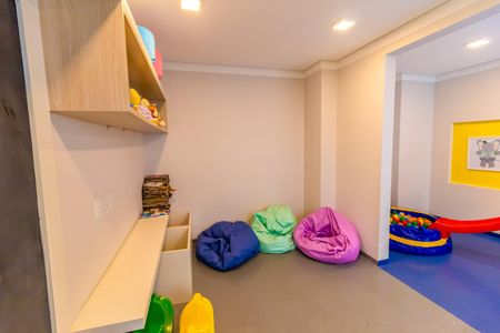 Apartamento à venda com 33m², 2 quartos e sem vaga Apartamento à venda com 33m², 2 quartos e sem vagaBrinquedoteca