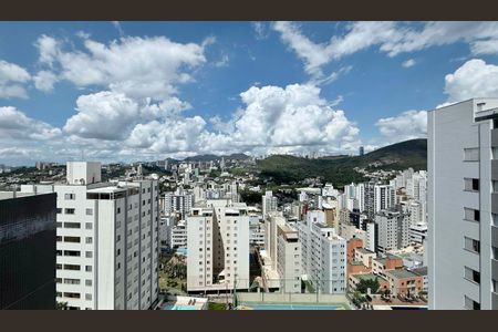 Apartamento à venda com 290m², 5 quartos e 3 vagas