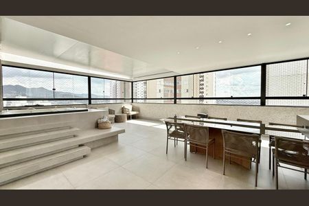 Apartamento à venda com 290m², 5 quartos e 3 vagas