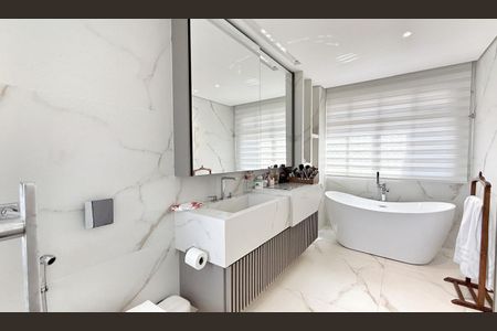 Apartamento à venda com 290m², 5 quartos e 3 vagas