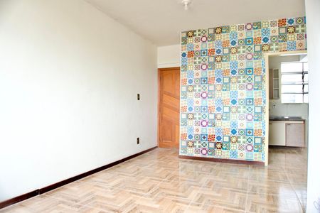 Sala de apartamento para alugar com 3 quartos, 80m² em Cidade Nova, Belo Horizonte