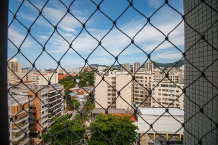 Apartamento para alugar com 90m², 3 quartos e 1 vagaÁrea de Serviço Vista