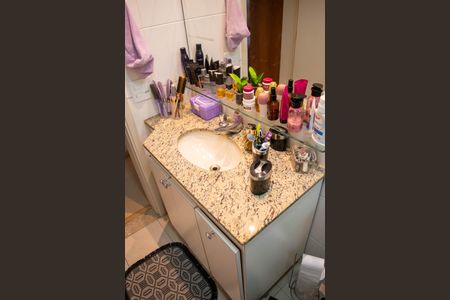 Apartamento à venda com 73m², 3 quartos e 2 vagasBanheiro Suíte