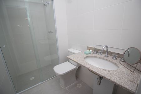 Apartamento para alugar com 86m², 2 quartos e 2 vagas Apartamento para alugar com 86m², 2 quartos e 2 vagasBanheiro da Suíte 2