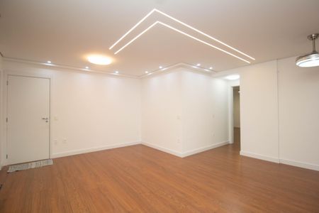 Sala de apartamento à venda com 2 quartos, 86m² em City América, São Paulo