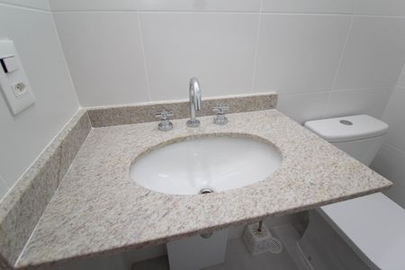 Apartamento para alugar com 86m², 2 quartos e 2 vagas Apartamento para alugar com 86m², 2 quartos e 2 vagasBanheiro da Suíte