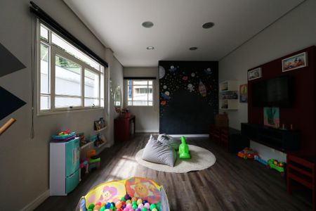 Apartamento para alugar com 65m², 2 quartos e 2 vagasÁrea Comum - Brinquedoteca