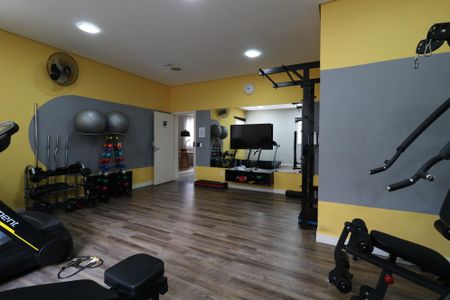 Apartamento para alugar com 65m², 2 quartos e 2 vagasÁrea Comum - Academia