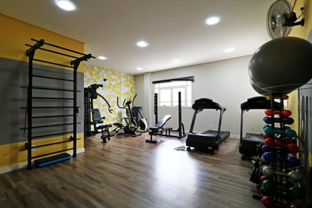 Apartamento para alugar com 65m², 2 quartos e 2 vagasÁrea Comum - Academia