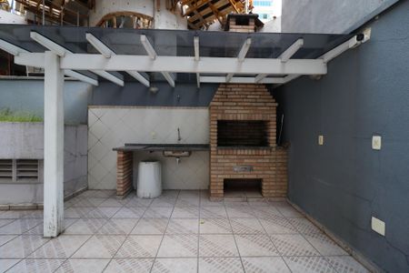 Apartamento para alugar com 65m², 2 quartos e 2 vagasÁrea Comum - Churrasqueira