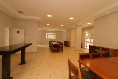 Apartamento para alugar com 65m², 2 quartos e 2 vagasÁrea Comum - Salão de Festa