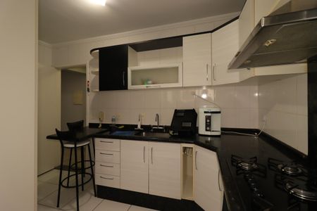 Apartamento para alugar com 65m², 2 quartos e 2 vagasCozinha