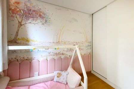 Apartamento à venda com 143m², 4 quartos e 3 vagasQuarto 4