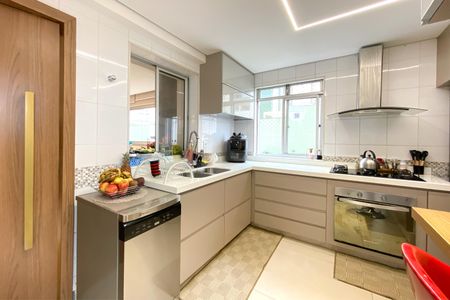 Apartamento à venda com 143m², 4 quartos e 3 vagasCozinha