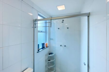 Apartamento à venda com 143m², 4 quartos e 3 vagasBanheiro da Suíte 1