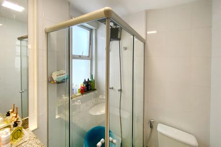 Apartamento à venda com 143m², 4 quartos e 3 vagasBanheiro