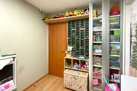 Apartamento à venda com 143m², 4 quartos e 3 vagasQuarto 3