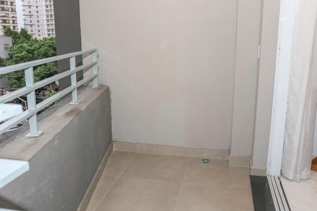 Studio à venda com 24m², 1 quarto e sem vaga Studio à venda com 24m², 1 quarto e sem vagaSacada