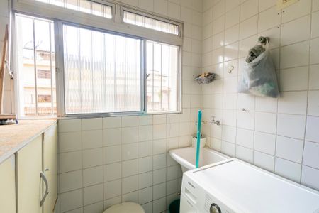 Apartamento à venda com 69m², 3 quartos e 1 vagaÁrea de Serviço