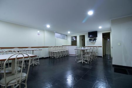 Apartamento à venda com 60m², 2 quartos e 1 vagaÁrea comum