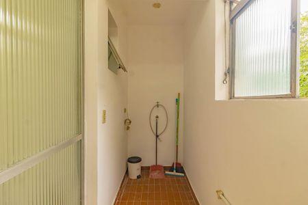 Apartamento à venda com 60m², 2 quartos e 1 vagaÁrea de serviço