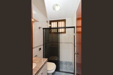 Apartamento à venda com 172m², 4 quartos e 2 vagas Apartamento à venda com 172m², 4 quartos e 2 vagasBanheiro Social 1