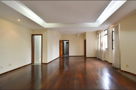 Apartamento à venda com 172m², 4 quartos e 2 vagas Apartamento à venda com 172m², 4 quartos e 2 vagasSala 3 Ambientes
