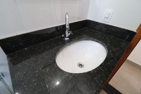 Apartamento para alugar com 55m², 2 quartos e 1 vagaBanheiro Social