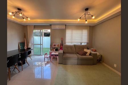 Sala de casa de condomínio à venda com 3 quartos, 170m² em Marechal Rondon, Canoas