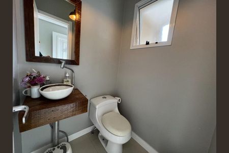 Lavabo  de casa de condomínio à venda com 3 quartos, 170m² em Marechal Rondon, Canoas