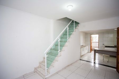 Sala de casa para alugar com 3 quartos, 98m² em Jardim Miriam, São Paulo