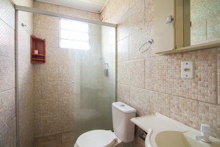 Casa para alugar com 50m², 2 quartos e 1 vaga Casa para alugar com 50m², 2 quartos e 1 vagaBanheiro