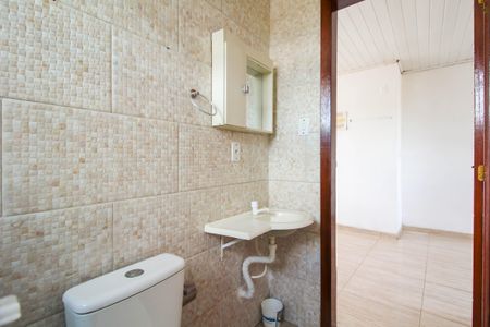 Casa para alugar com 50m², 2 quartos e 1 vaga Casa para alugar com 50m², 2 quartos e 1 vagaBanheiro