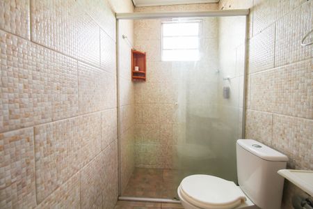 Casa para alugar com 50m², 2 quartos e 1 vaga Casa para alugar com 50m², 2 quartos e 1 vagaBanheiro