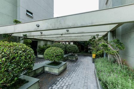 Apartamento à venda com 136m², 4 quartos e 3 vagas Apartamento à venda com 136m², 4 quartos e 3 vagasÁrea comum - Playground