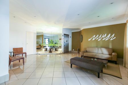 Apartamento à venda com 136m², 4 quartos e 3 vagas Apartamento à venda com 136m², 4 quartos e 3 vagasHall de entrada