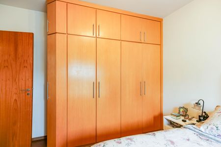 Apartamento à venda com 136m², 4 quartos e 3 vagas Apartamento à venda com 136m², 4 quartos e 3 vagasQuarto 1