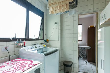 Apartamento à venda com 136m², 4 quartos e 3 vagas Apartamento à venda com 136m², 4 quartos e 3 vagasLavanderia