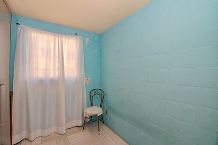 Quarto 1 de apartamento para alugar com 2 quartos, 42m² em Mário Quintana, Porto Alegre