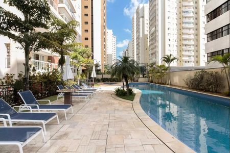Apartamento para alugar com 115m², 4 quartos e 3 vagasÁrea comum - Piscina